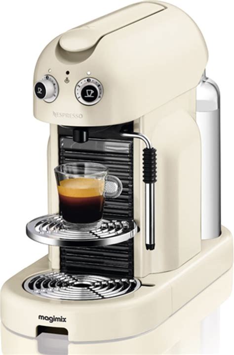 There are also frequently asked questions. bol.com | Nespresso Magimix Maestria La M400 - Zwart