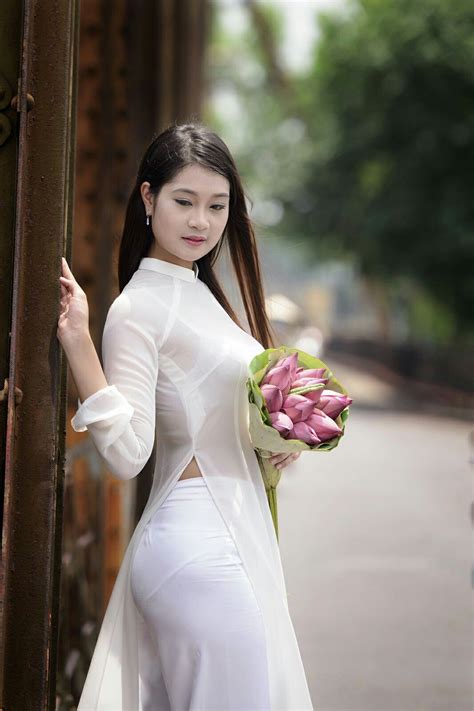 Đẹp Áo dài ~ việt nam ☯ vietnamese clothing vietnamese dress vietnamese traditional dress