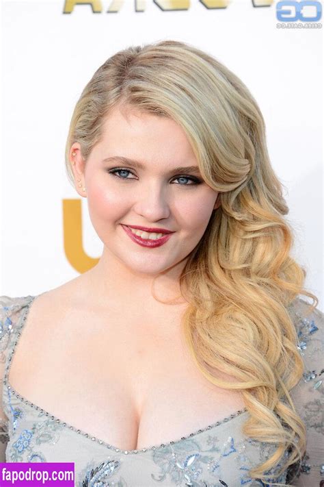 Abigail Breslin Nude Pictures From Onlyfans Leaks And Playboy Sex My