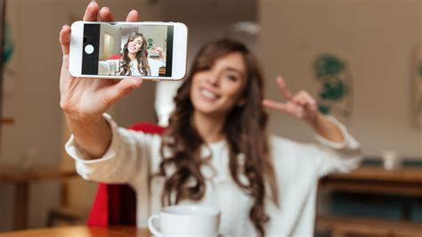 42 Mejores Poses De Selfies Para Mujeres En Casa