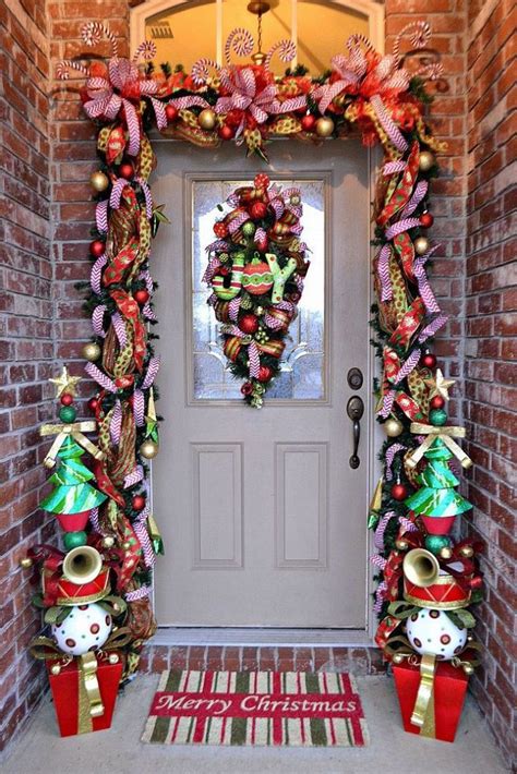 10 Door Frame Christmas Decorations Decoomo