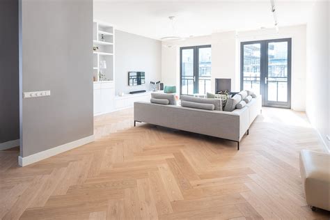 Dennebos Flooring Herringbone In W07 Color Modern Interior Flooring