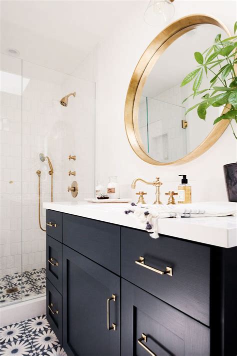 10 Black White And Gold Bathroom Design Dhomish
