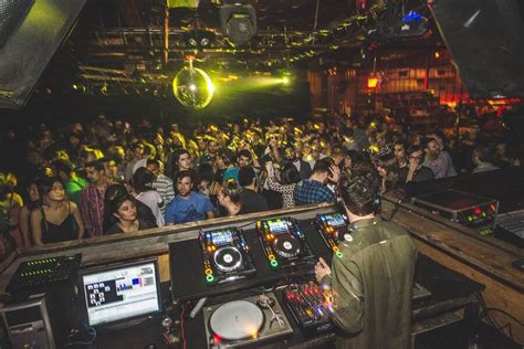 Mejores Discotecas En Nueva York Y Sitios Para Salir De Fiesta