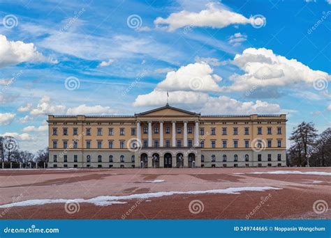 Oslo Norway At The Royal Palace Stock Image Image Of Famous Travel