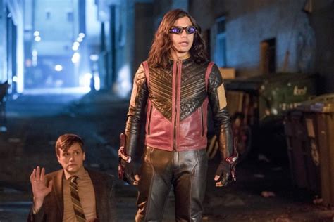 Get First Look At Elongated Man In New Promo And Photos Of The Flash