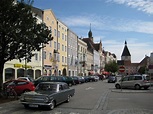 File:Braunau am Inn Stadtplatz.jpg - Wikimedia Commons