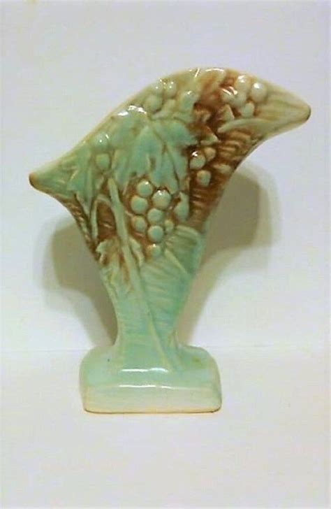 1940s Mccoy Pottery Grapevine Vasemccoy Potteryvintage Pottery