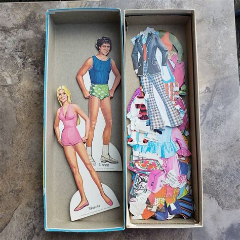 The Brady Bunch Paper Dolls 1973 By Whitman Two 95 Inch Etsy