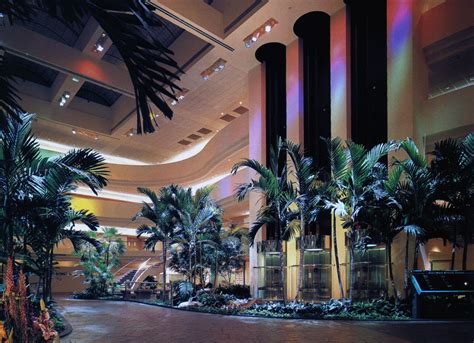 Manila Automat “commercial Lighting 1995 ” 80s Interior Retro