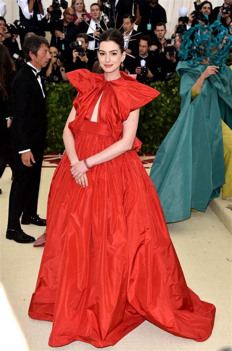 Anne Hathaway Met Gala 2018