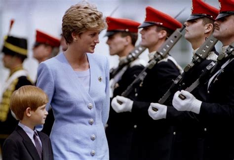 Photos Princess Dianas 23 Sweetest Mom Moments Princess Diana