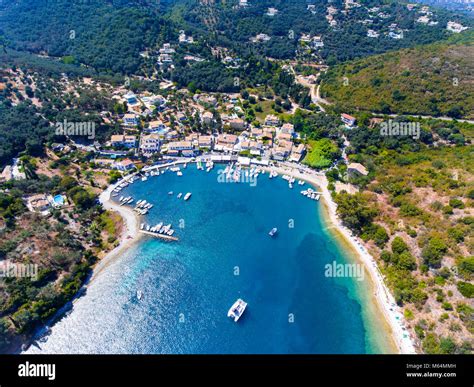 Agios Stefanos Bay Einem Der Schönsten Fischerdörfer Auf Der Insel