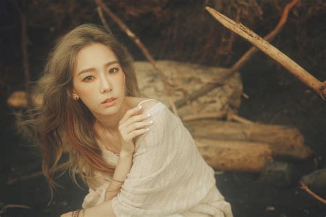 Update Taeyeon Releases Additional Teaser Photos For ‘i’