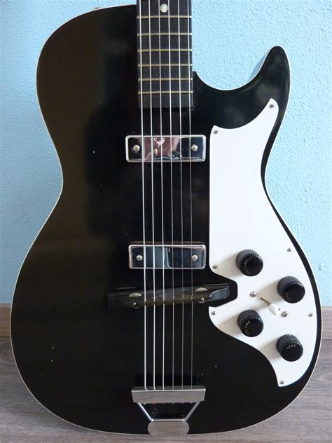 Silvertone 1420 Stratotone 1960 Black Guitar For Sale Hender Amps