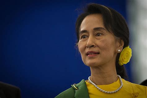 Người mẹ của suu kyi, khin kyi, trở nên nổi tiếng với vai trò một nhân vật chính trị trong chính phủ miến điện mới được thành lập. Aung San Suu Kyi: A Peace Icon's Role in Ethnic Cleansing ...
