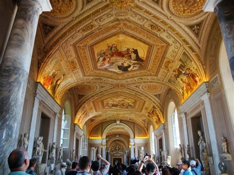 Museo Del Vatican Galleria Dei Candelabri Et Galleria Degli Arazzi En