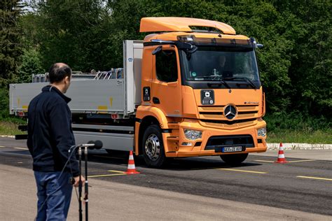 Daimler Truck Ag Hersteller Testen In M Nsingen