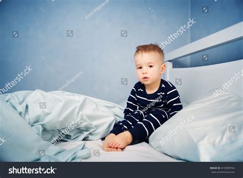 Sleepy Boy Sitting Bed Tired Child Stock Photo 619389704 Shutterstock