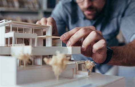 7 Traits Of A Successful Architect