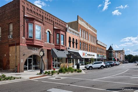 Looking South At The East Side Of The Courthouse Square Macomb