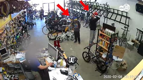 2 Men Caught On Camera Stealing Bikes From Clovis Store