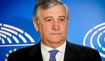 Chi è Antonio Tajani? Età, carriera e vita privata dell'europarlamentare