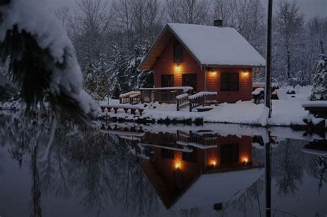 29 Cozy Michigan Cabins To Rent For A Winter Getaway