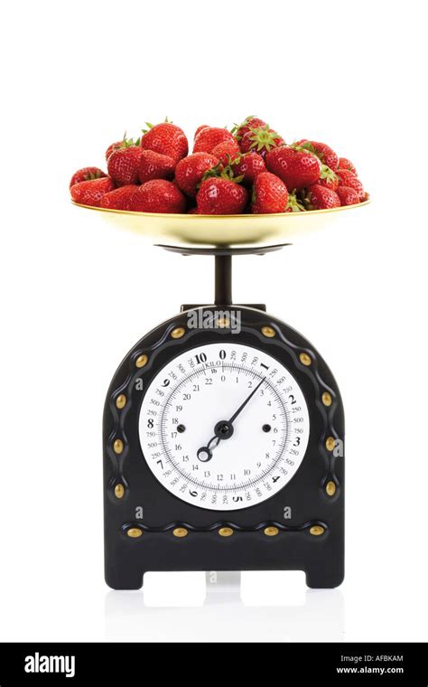 Fruits On Weighing Scale Hi Res Stock Photography And Images Alamy