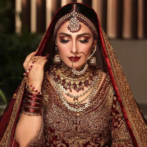 Ayeza Khan Wows Us With New Bridal Fashion Look Pictures Lens