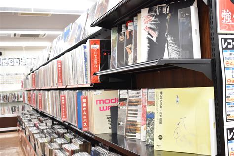 Bookoffのアナログレコード取扱い店舗が拡大 中高年をはじめ若者からの需要が急増｜ブックオフグループホールディングス株式会社のプレスリリース