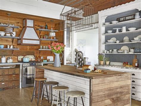 These 15 Farmhouse Kitchens Will Inspire Your Next Reno Cottage Life