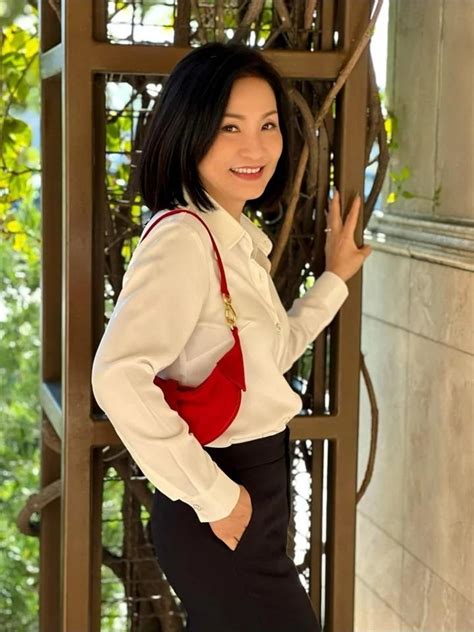 Hong Dao After 4 Years Of Divorce Quang Minh Is Still Young And