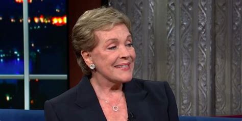 Video Julie Andrews Opens Up About Going To Therapy On The Late Show