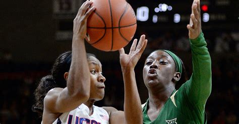 Third Ranked Uconn Women Top No Baylor For Th Straight Win The New York Times