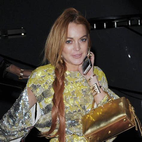 Lindsay Lohan Settles With Clothing Firm Celebrity News Showbiz