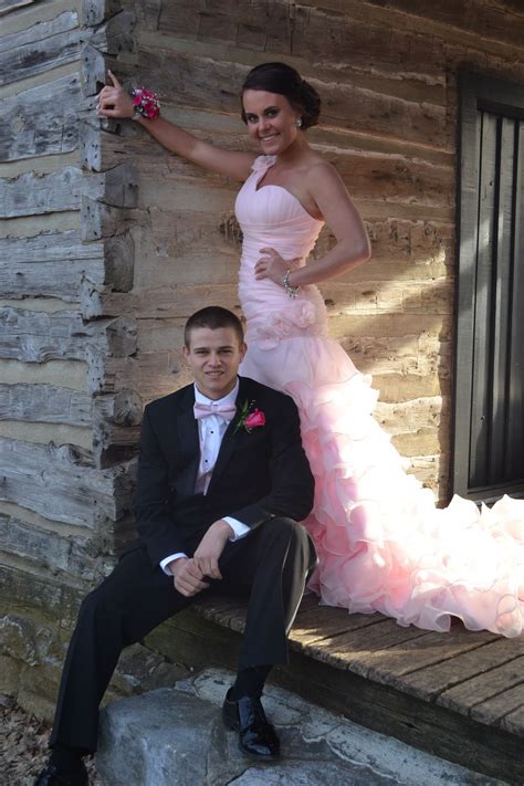 Pin By Joyce Rider On Photography Prom Photoshoot Prom Photography