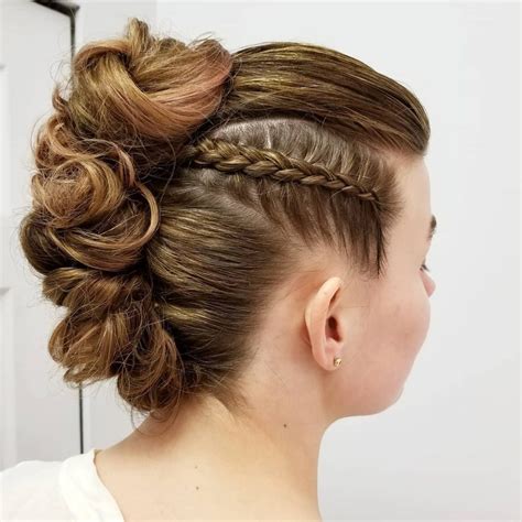 35 Cutest Prom Updos For 2023 Easy Updo Hairstyles