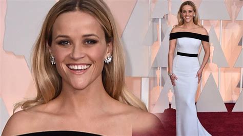 Reese Witherspoon Goes Super Simple On The Oscars Red Carpet