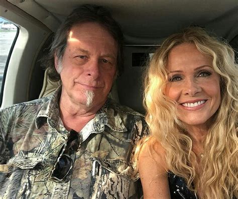 Sandra Janowski The Ex Wife Of Ted Nugent Know About Her Marriage