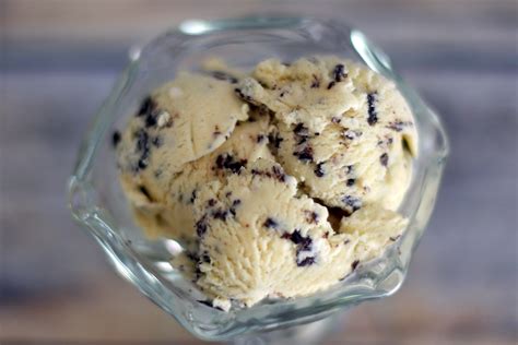 Sorry, mint chocolate chip is not an ice cream flavor. Chocolate Chip Ice Cream Recipe (Stracciatella)