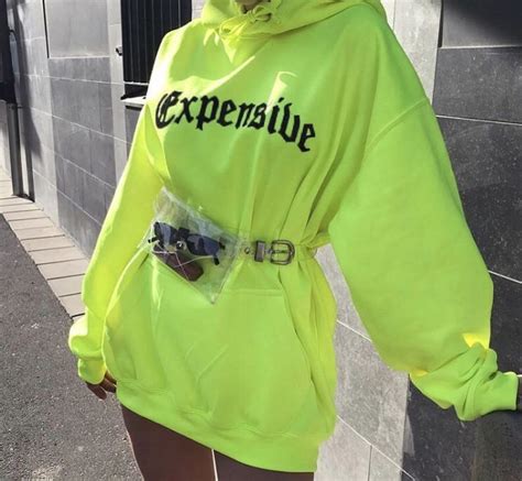 Pin By 🤍 𝒢𝒾𝓰𝒾 🤎 On H վ թ ҽ G í ɾ Ӏ Neon Outfits Cute Outfits