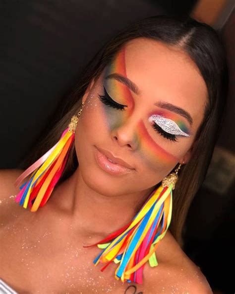 Maquiagem Carnaval 2021 Colorida Glitter Simples E Fácil De Fazer Em