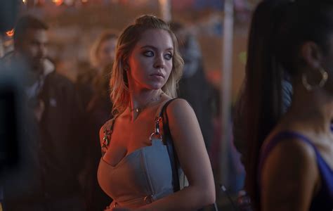I Had To Pay All My Own Bills Sydney Sweeney Leaned Towards Tour Guiding As A Struggling