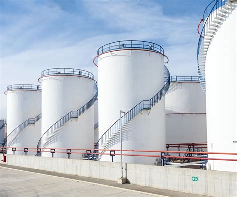 Top 6 Differences Between The Above Ground Storage Tank And Under