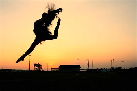 Wallpaper Sunset Silhouette Dance Dancer Beast Leap 2800x1867