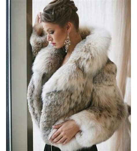 pin by sharon tank on beauties in fur fur fashion fur coats women fur