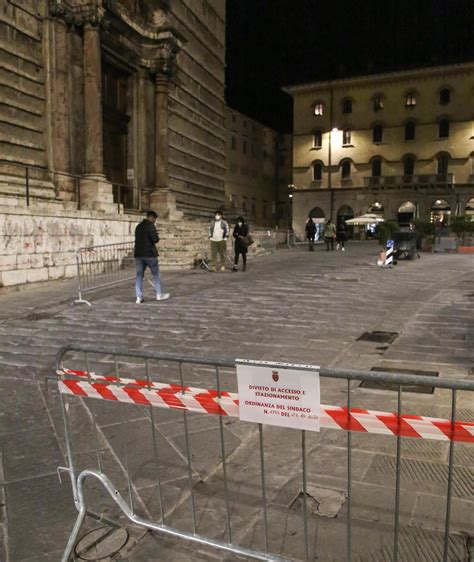 Stretta Sulla Movida Polemica In Periferia