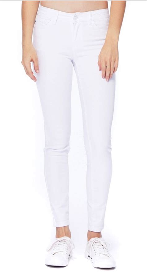 Judy Blue Skinny Mid Rise White These Are Judy Blues S Amazing Mid