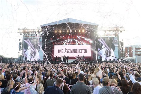 Photos Ariana Grande One Love Manchester Concert Business Insider